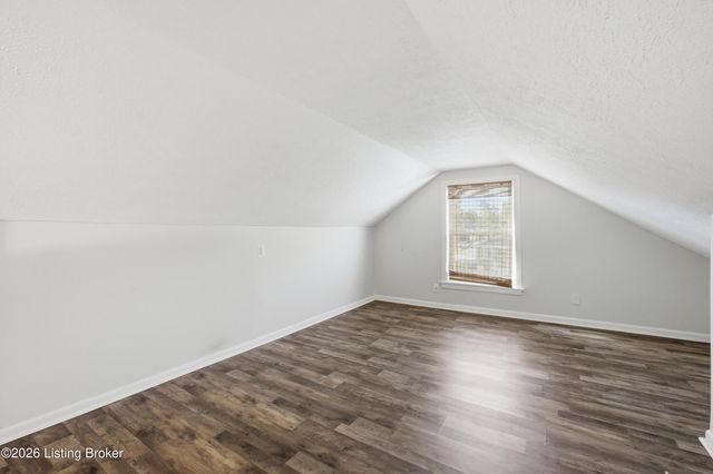 1105 Walter Ave, Louisville, KY 40215
