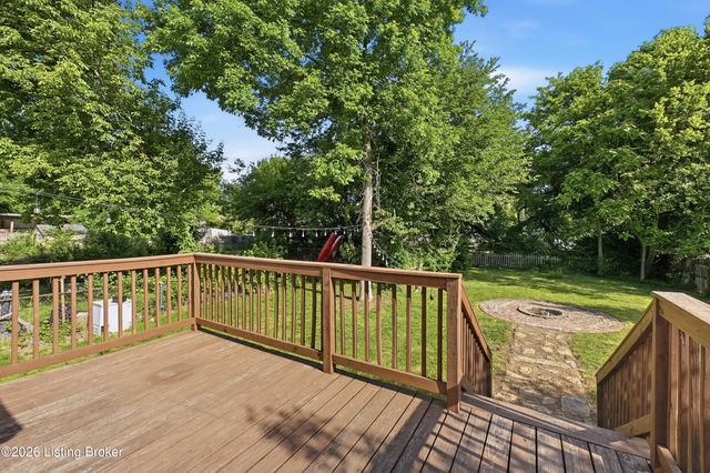 1105 Walter Ave, Louisville, KY 40215