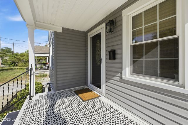 1105 Walter Ave, Louisville, KY 40215