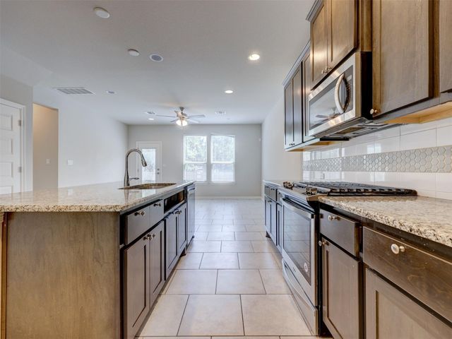 1725 Turtle Bay LOOP, Leander, TX 78641