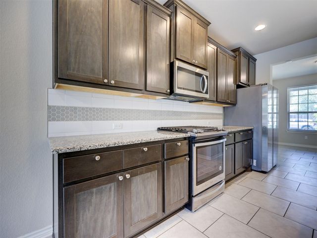 1725 Turtle Bay LOOP, Leander, TX 78641