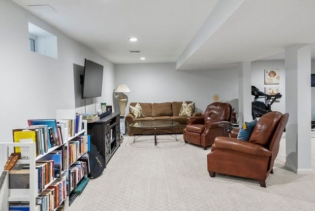 3 Sarah Reed Hunt Way 3, Middleboro, MA 02346