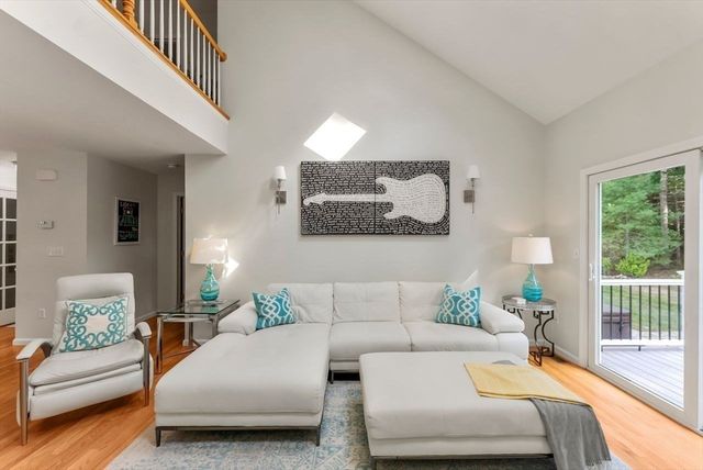 3 Sarah Reed Hunt Way 3, Middleboro, MA 02346