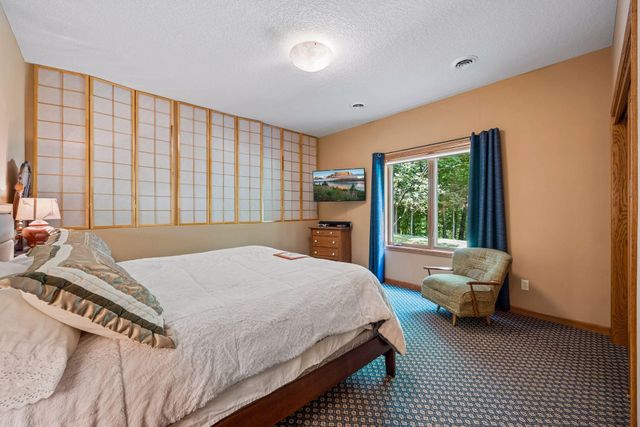 22372 Tipton Street NW, Elk River, MN 55330