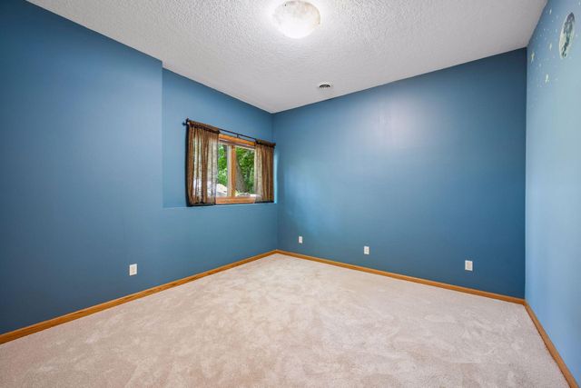 22372 Tipton Street NW, Elk River, MN 55330