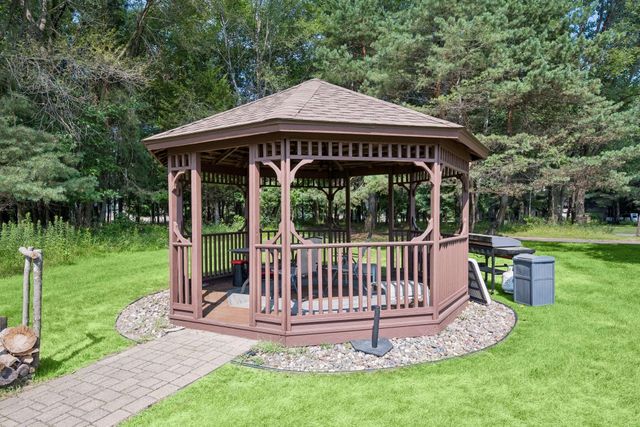 22372 Tipton Street NW, Elk River, MN 55330