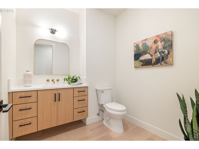 2475 Nw BIRKENDENE St, Portland, OR 97229