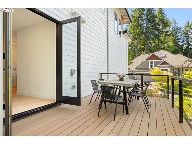 2475 Nw BIRKENDENE St, Portland, OR 97229