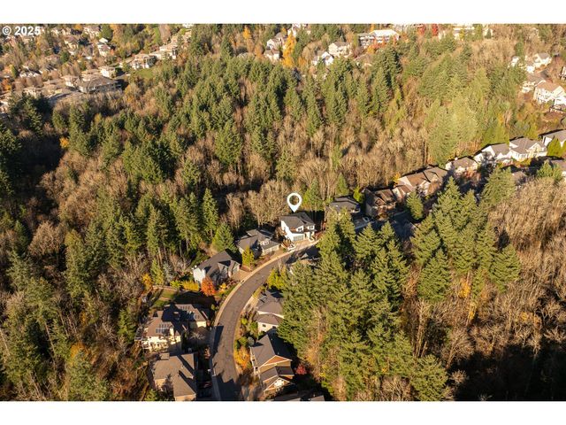 2475 Nw BIRKENDENE St, Portland, OR 97229