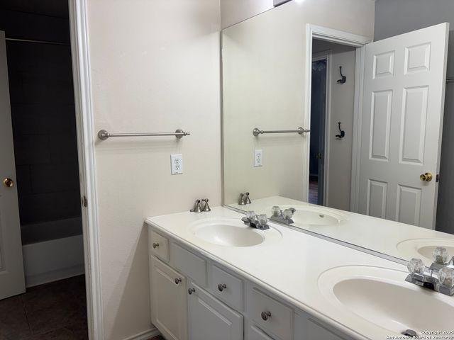 21511 RIO COMAL, San Antonio, TX 78259