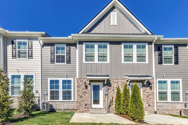 5017 Dayflower Drive, Hermitage, TN 37076