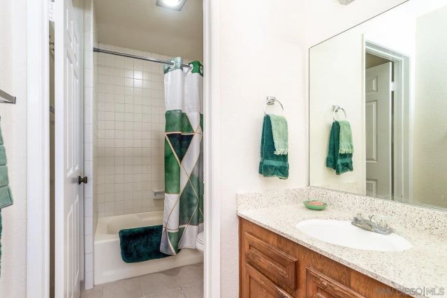 1650 8th Ave 302, San Diego, CA 92101