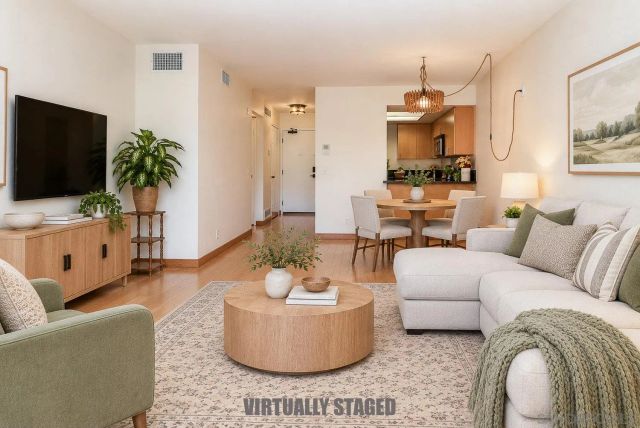 1650 8th Ave 302, San Diego, CA 92101