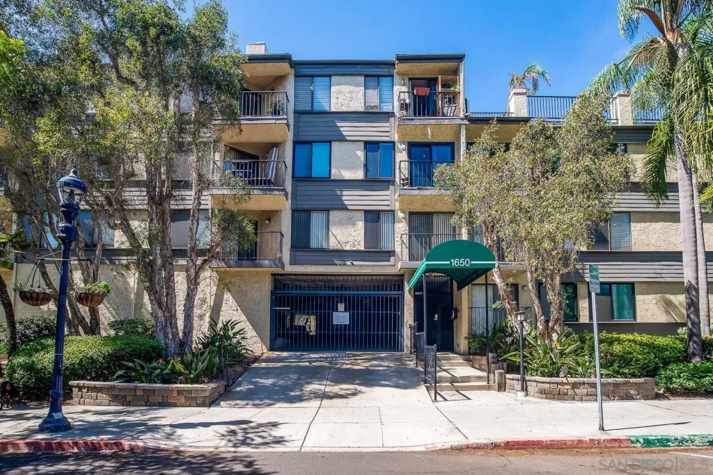 1650 8th Ave 302, San Diego, CA 92101