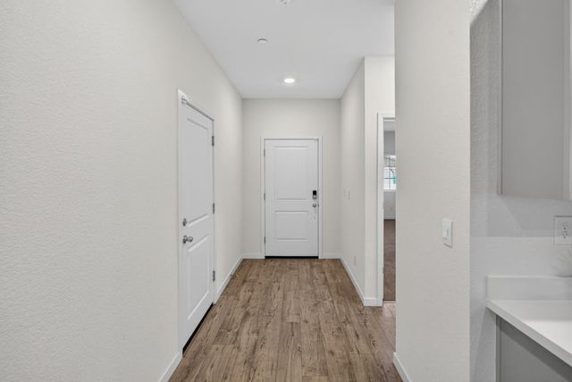 1348 S Kestrel Ln, Stockton, CA 95215