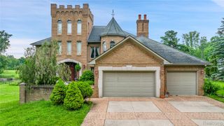 9000 Ferry Road, Grosse Ile Township, MI 48138