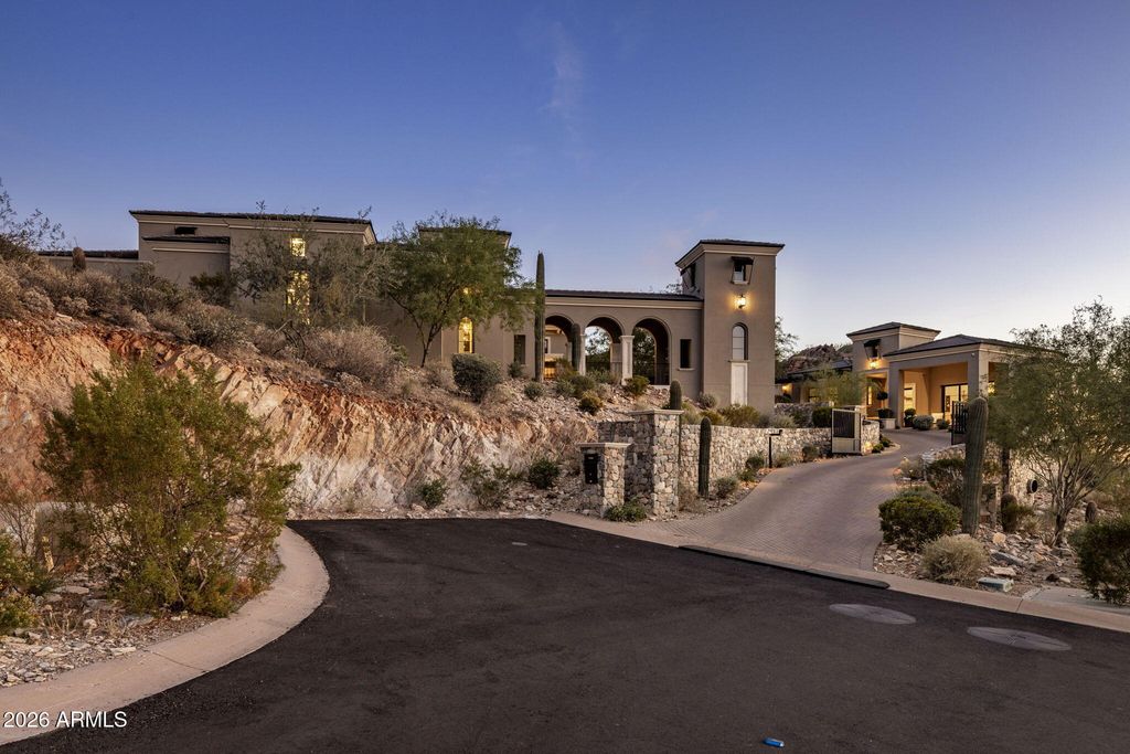 Image 103 of property listing at 11235 E Wingspan Way, Scottsdale, AZ 85255