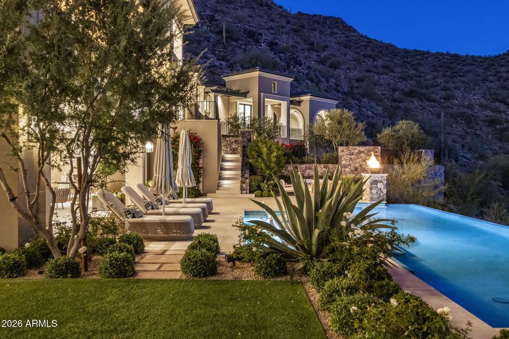 Image 97 of property listing at 11235 E Wingspan Way, Scottsdale, AZ 85255