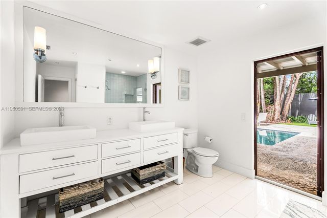 3625 Battersea Rd, Miami, FL 33133