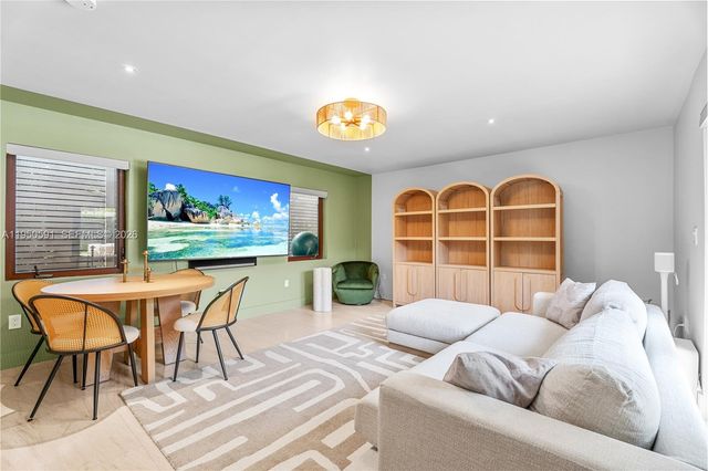 3625 Battersea Rd, Miami, FL 33133