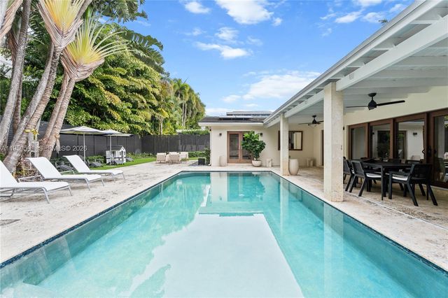 3625 Battersea Rd, Miami, FL 33133