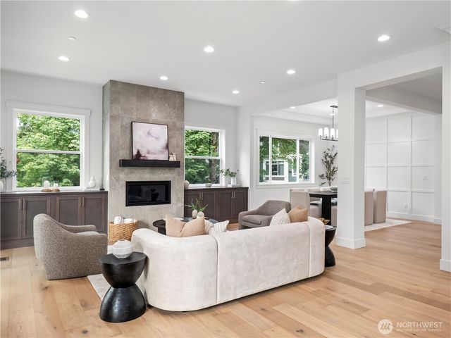 15419 NE 106th Street, Redmond, WA 98052