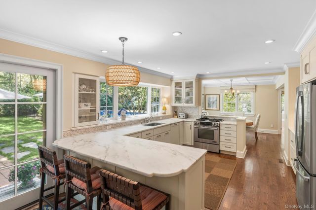 22 Spring Lane, Sag Harbor, NY 11963