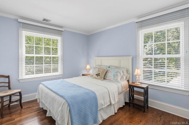 22 Spring Lane, Sag Harbor, NY 11963