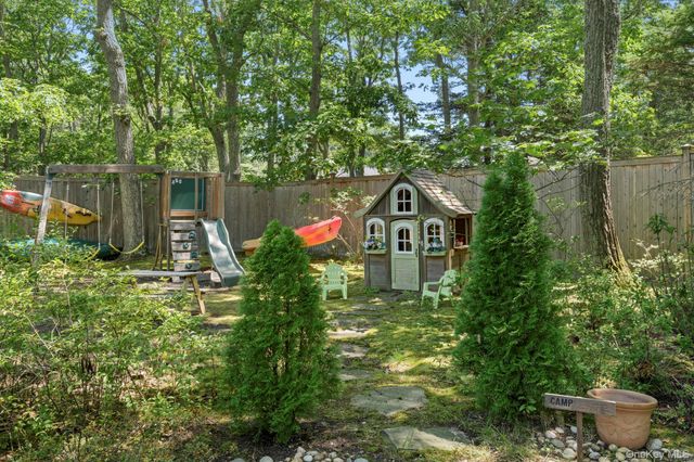 22 Spring Lane, Sag Harbor, NY 11963
