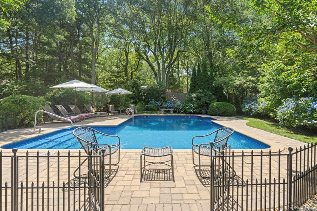 22 Spring Lane, Sag Harbor, NY 11963