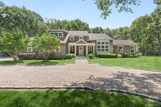 22 Spring Lane, Sag Harbor, NY 11963