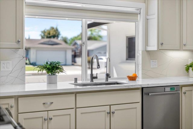 1313 Lindsay Way, San Jose, CA 95118