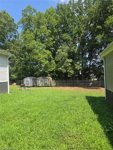 400 Weavil Street, High Point, NC 27265
