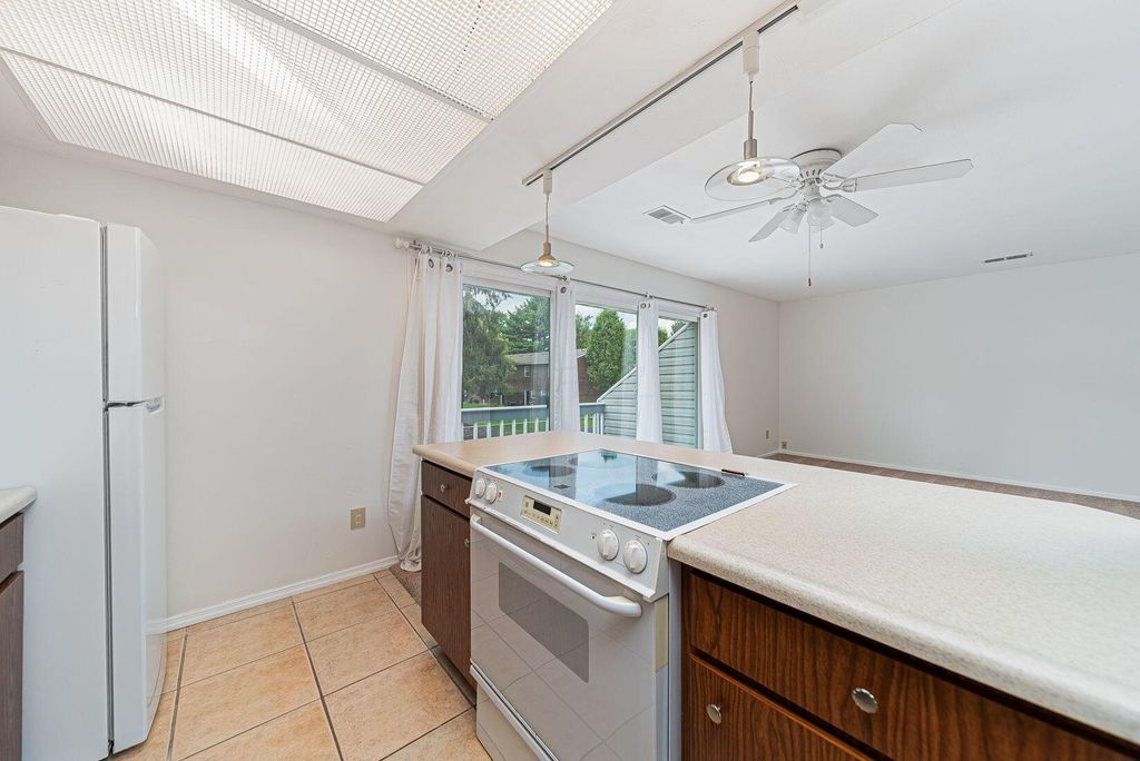 101 W Ticonderoga Drive, B, Westerville, OH 43081