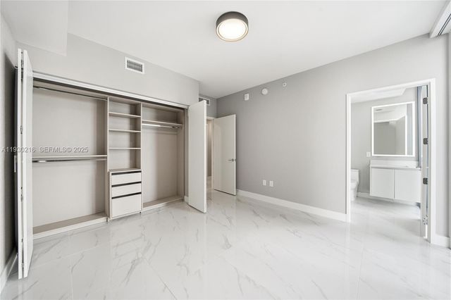 700 NE 24TH ST 4801, Miami, FL 33137