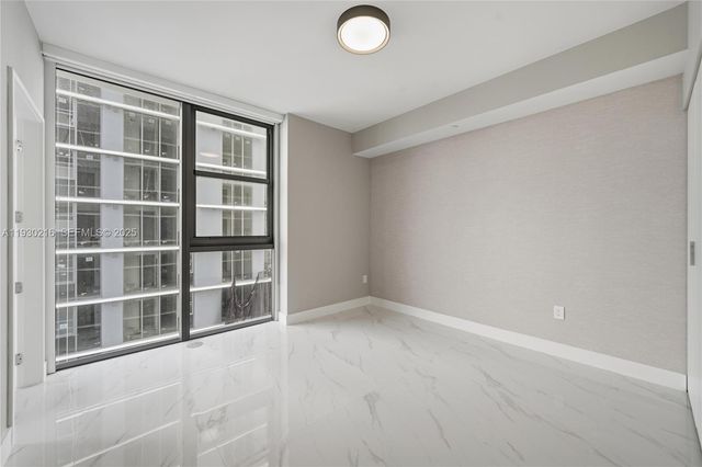 700 NE 24TH ST 4801, Miami, FL 33137