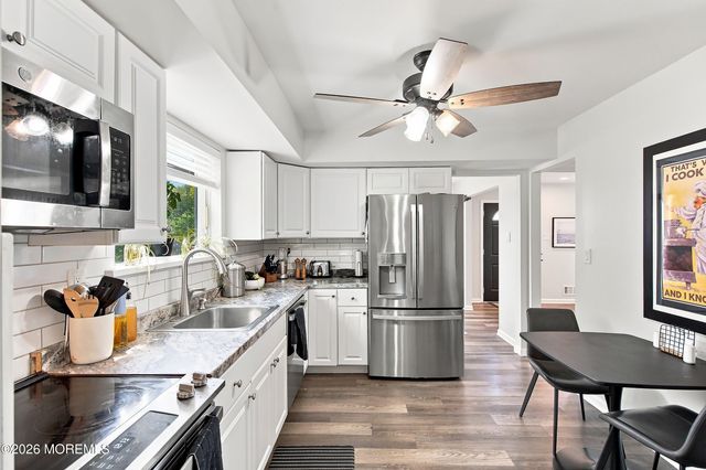 1072 W Bay Avenue, Barnegat, NJ 08005