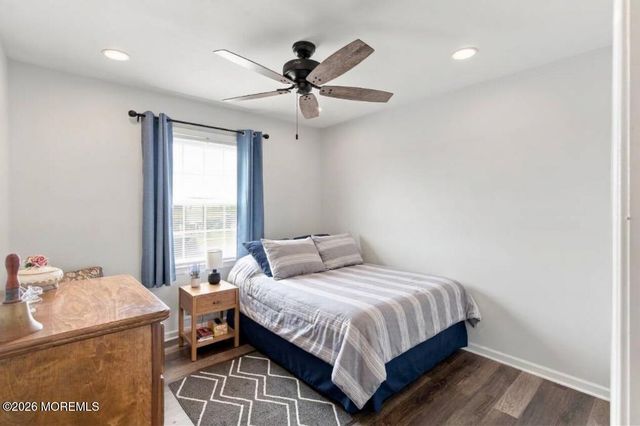 1072 W Bay Avenue, Barnegat, NJ 08005