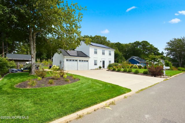 1072 W Bay Avenue, Barnegat, NJ 08005