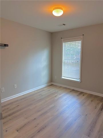 180 Finchley Drive, Roswell, GA 30076