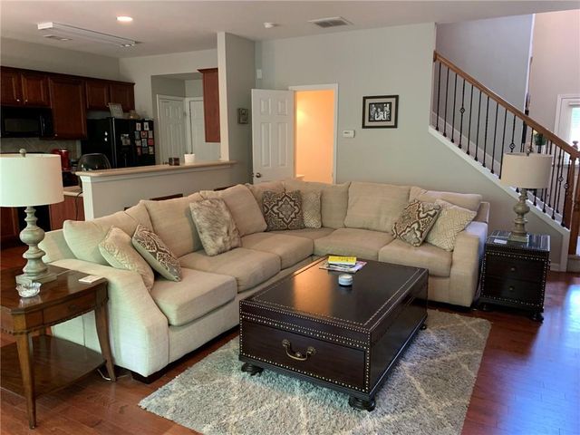 180 Finchley Drive, Roswell, GA 30076