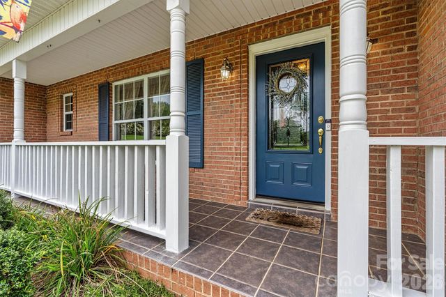 50 Sand Bar Drive, Taylorsville, NC 28681
