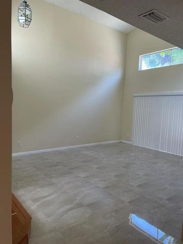 2348 SW 177th Avenue, Miramar, FL 33029