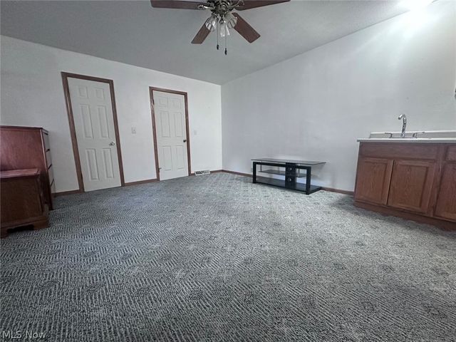 417 Otis Court SE, Girard, OH 44420