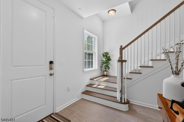 197 Roosevelt Dr, Wood-ridge Boro, NJ 07075