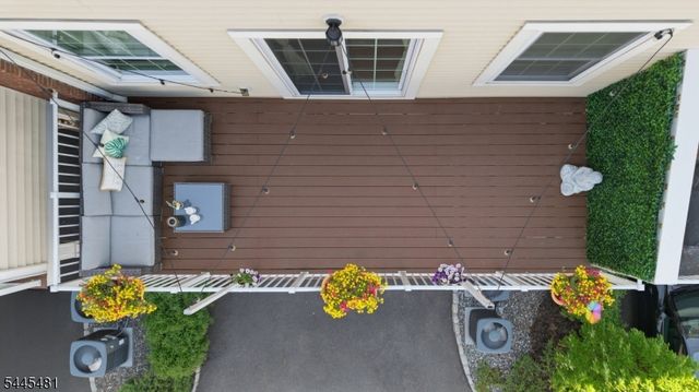 197 Roosevelt Dr, Wood-ridge Boro, NJ 07075