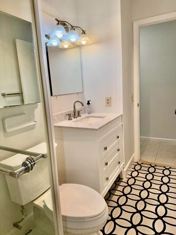 9830 Bischofia Tree Way B, Boynton Beach, FL 33436
