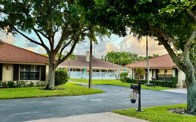 9830 Bischofia Tree Way B, Boynton Beach, FL 33436