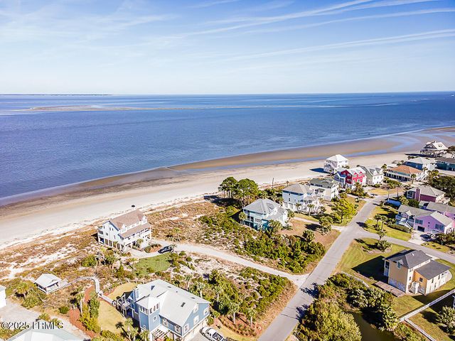 128 N Harbor Drive, Harbor Island, SC 29920