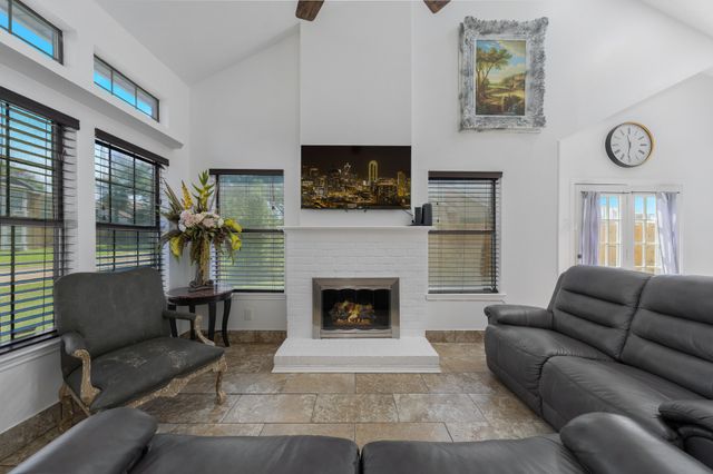826 Binbrook Drive, Mesquite, TX 75149